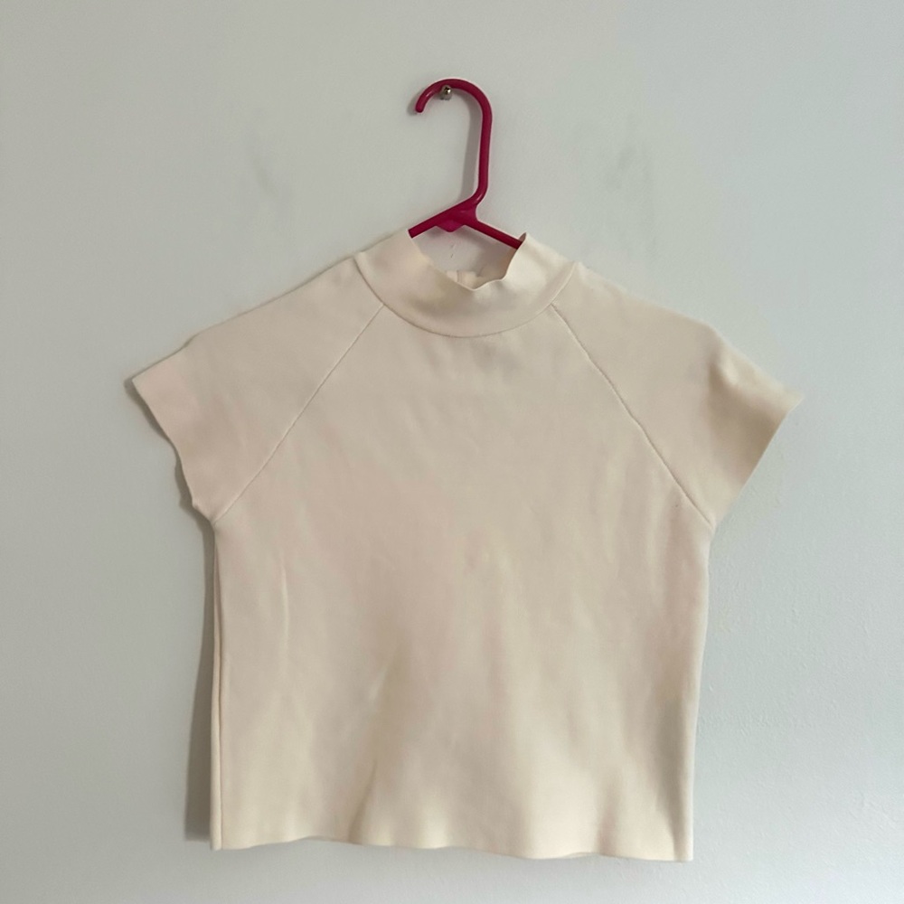 Zara Size Medium Cream Cropped Mockneck Top